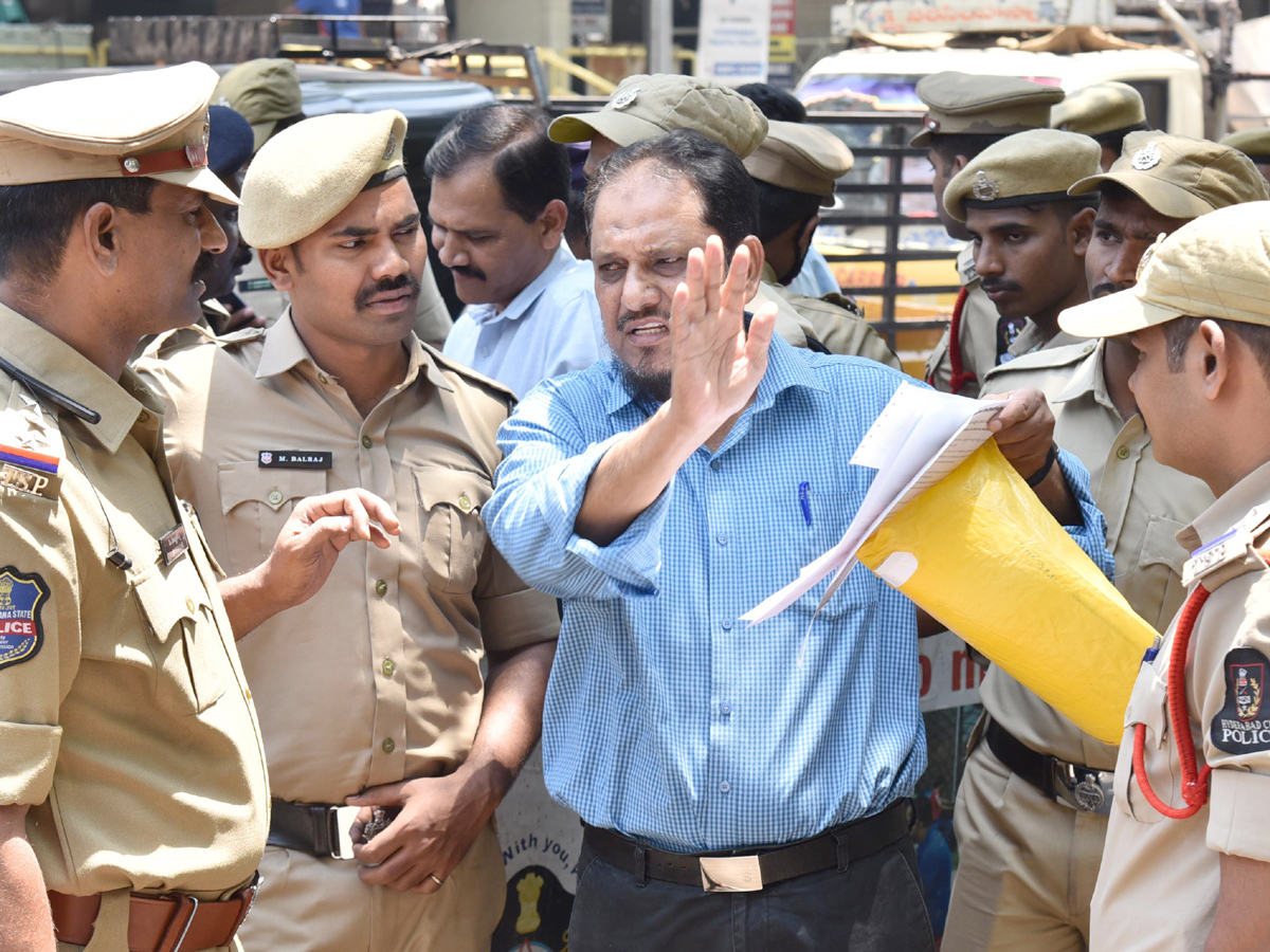 students protest nampally inter board office photo Gallery - Sakshi6