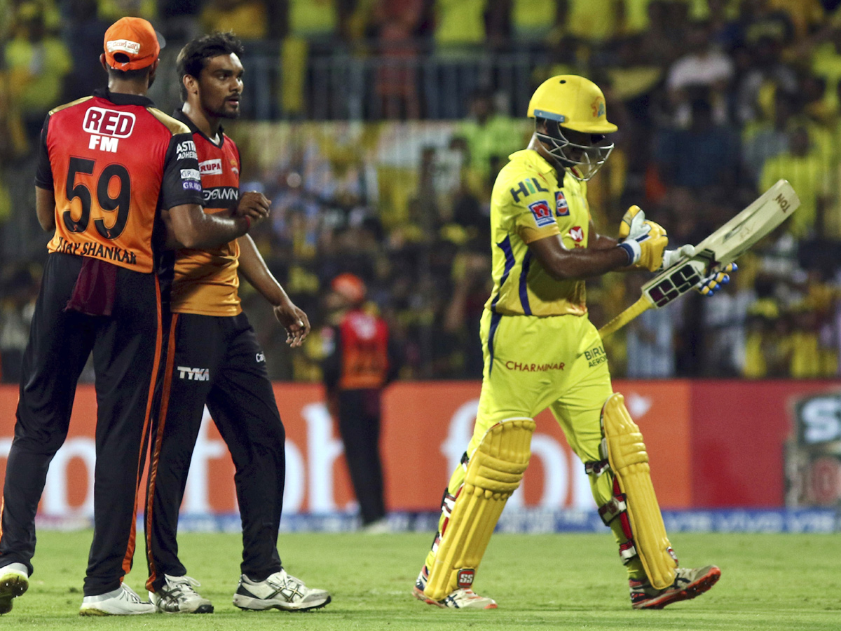 Chennai Super Kings Vs Sunrisers Hyderabad IPL Match Photo Gallery - Sakshi14