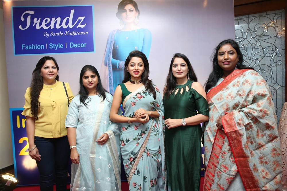 Actress Navya Swamy Inaugurated Trendz Expo Taj Krishna Photos - Sakshi10