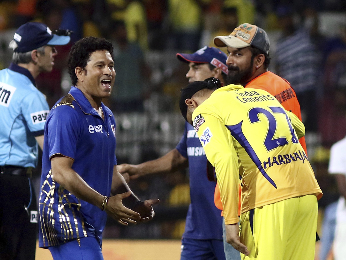 Chennai Super Kings Vs Mumbai Indians IPL Match Photo Gallery - Sakshi24