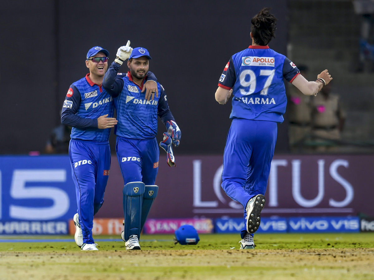 Delhi Capitals  win by 16 runs, qualify for playoffs Photo Gallery - Sakshi11