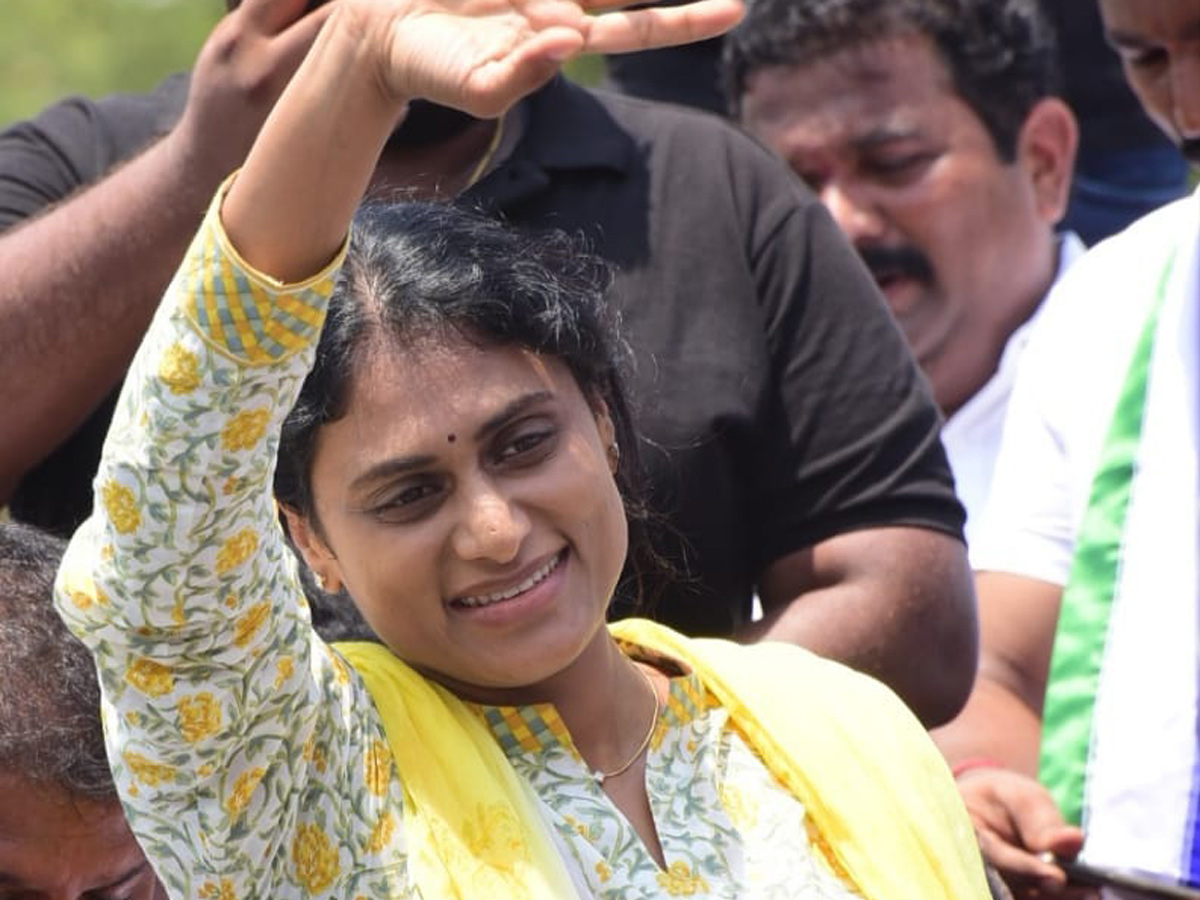 YS Sharmila Speech In Denduluru Public Meeting Photo Gallery - Sakshi7