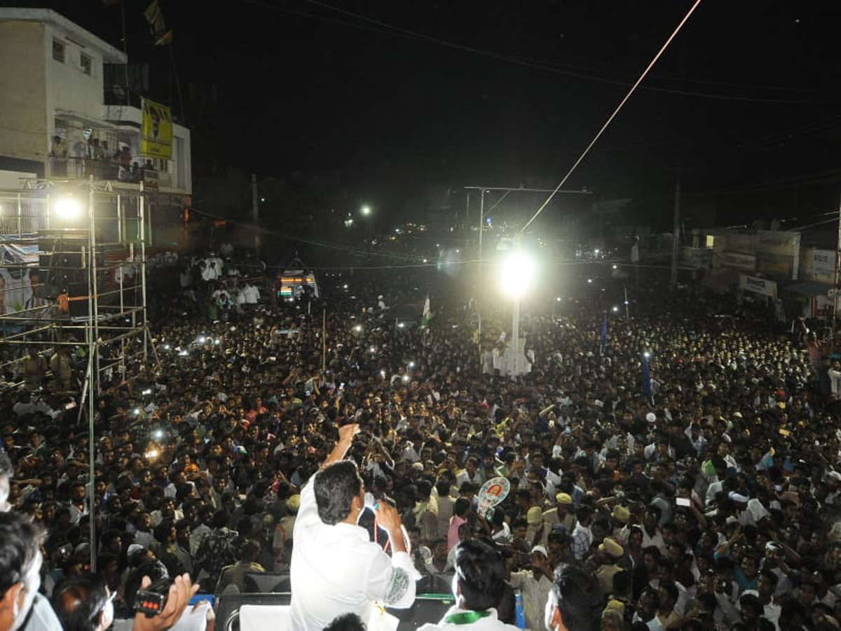 Ys Jagan Election Meeting In Hindupur Photo Gallery - Sakshi1