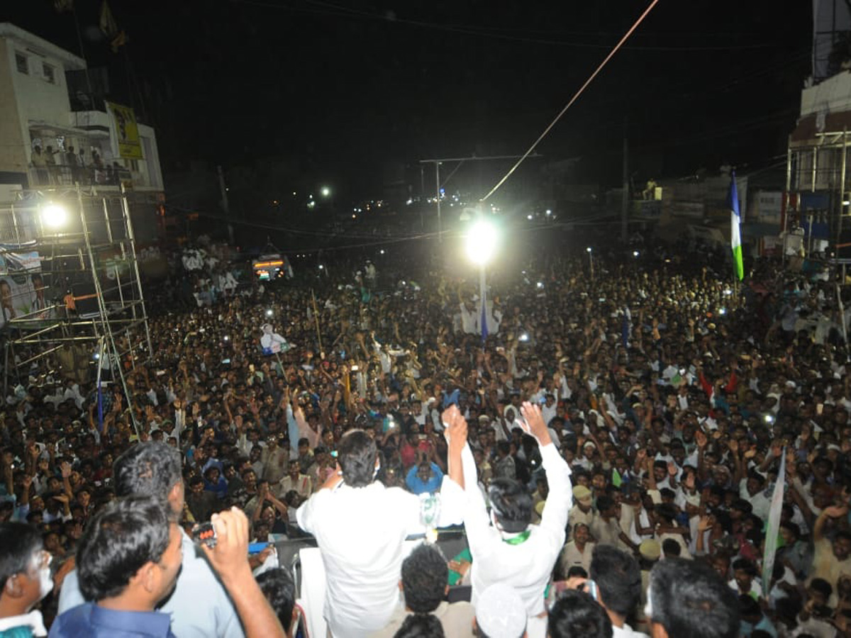 Ys Jagan Election Meeting In Hindupur Photo Gallery - Sakshi12