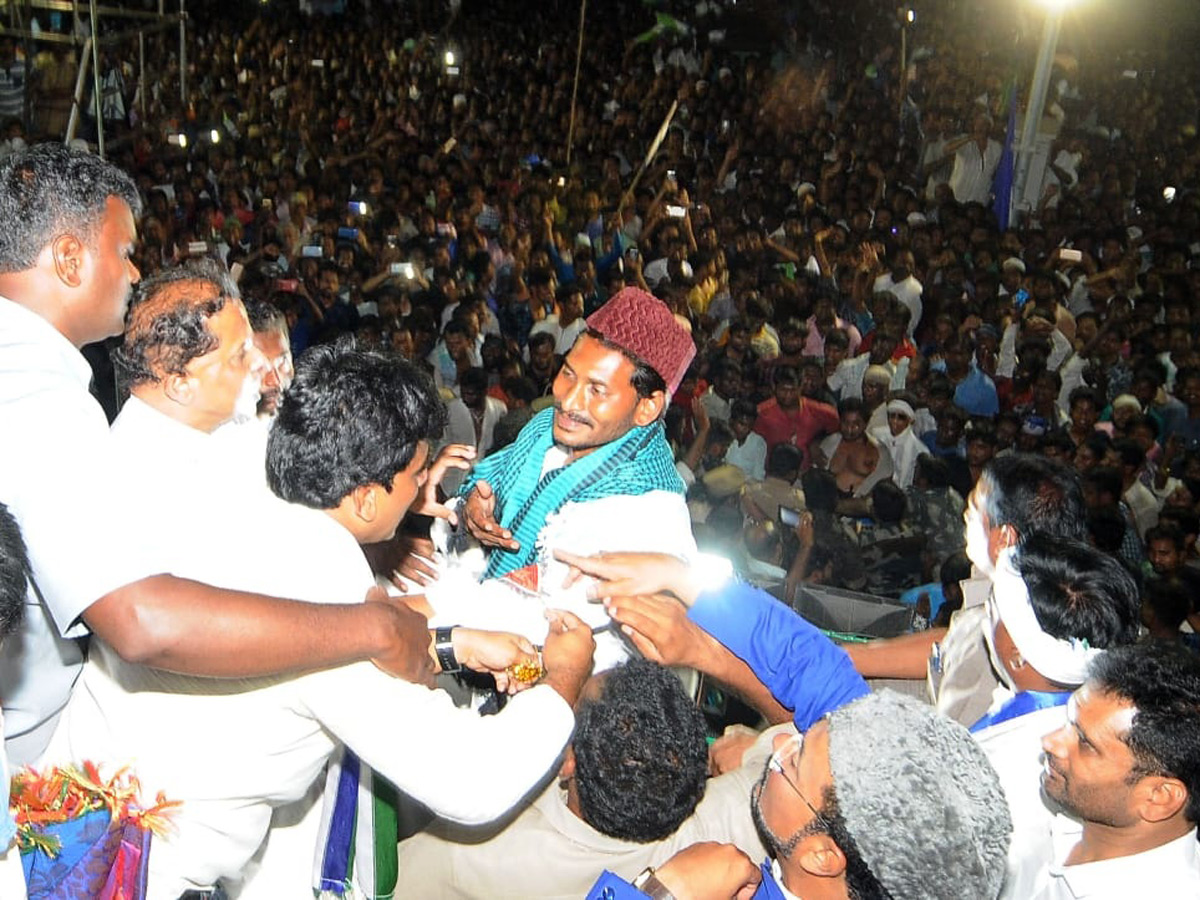 Ys Jagan Election Meeting In Hindupur Photo Gallery - Sakshi20