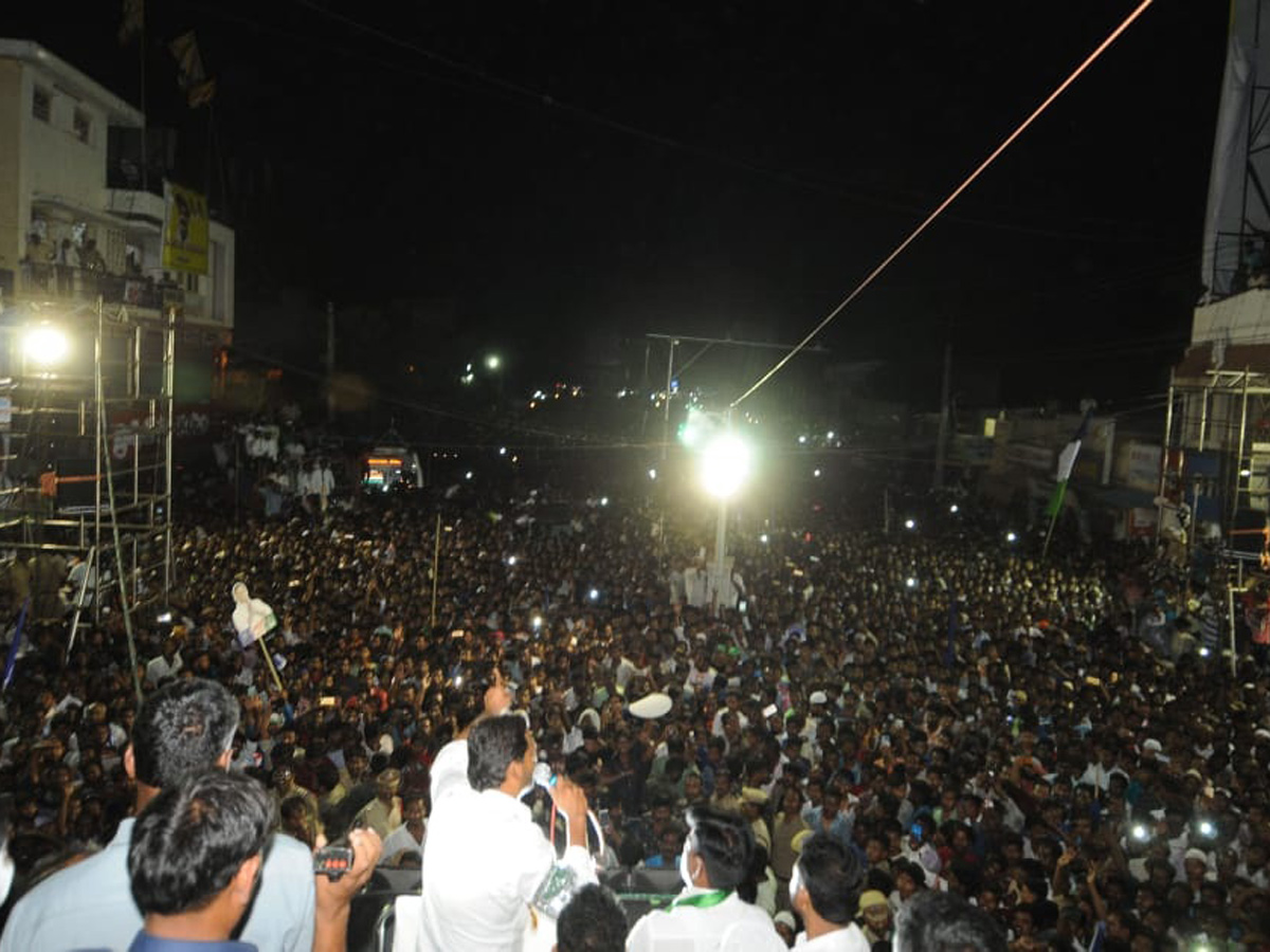 Ys Jagan Election Meeting In Hindupur Photo Gallery - Sakshi6