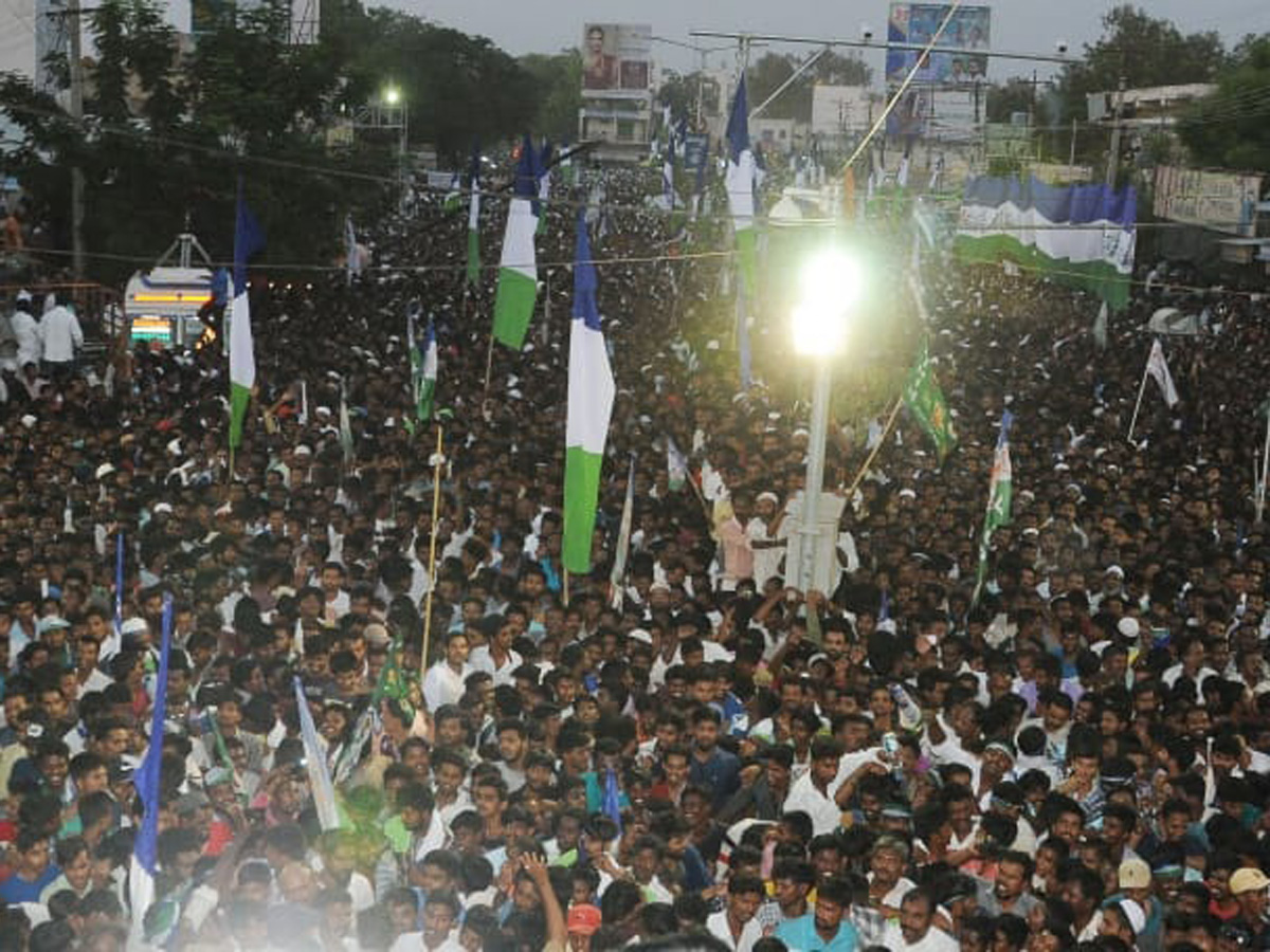 Ys Jagan Election Meeting In Hindupur Photo Gallery - Sakshi7