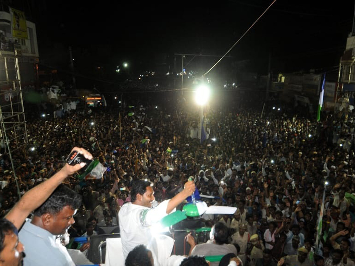 Ys Jagan Election Meeting In Hindupur Photo Gallery - Sakshi9