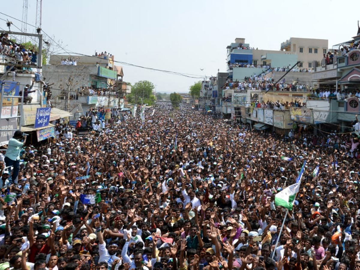 Ys jagan election meeting In Jammalamadugu Photo Gallery - Sakshi2