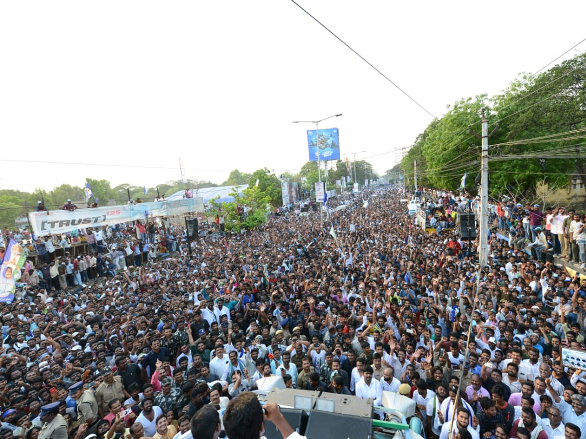 ys jagan election meeting In Guntur Photo Gallery - Sakshi12