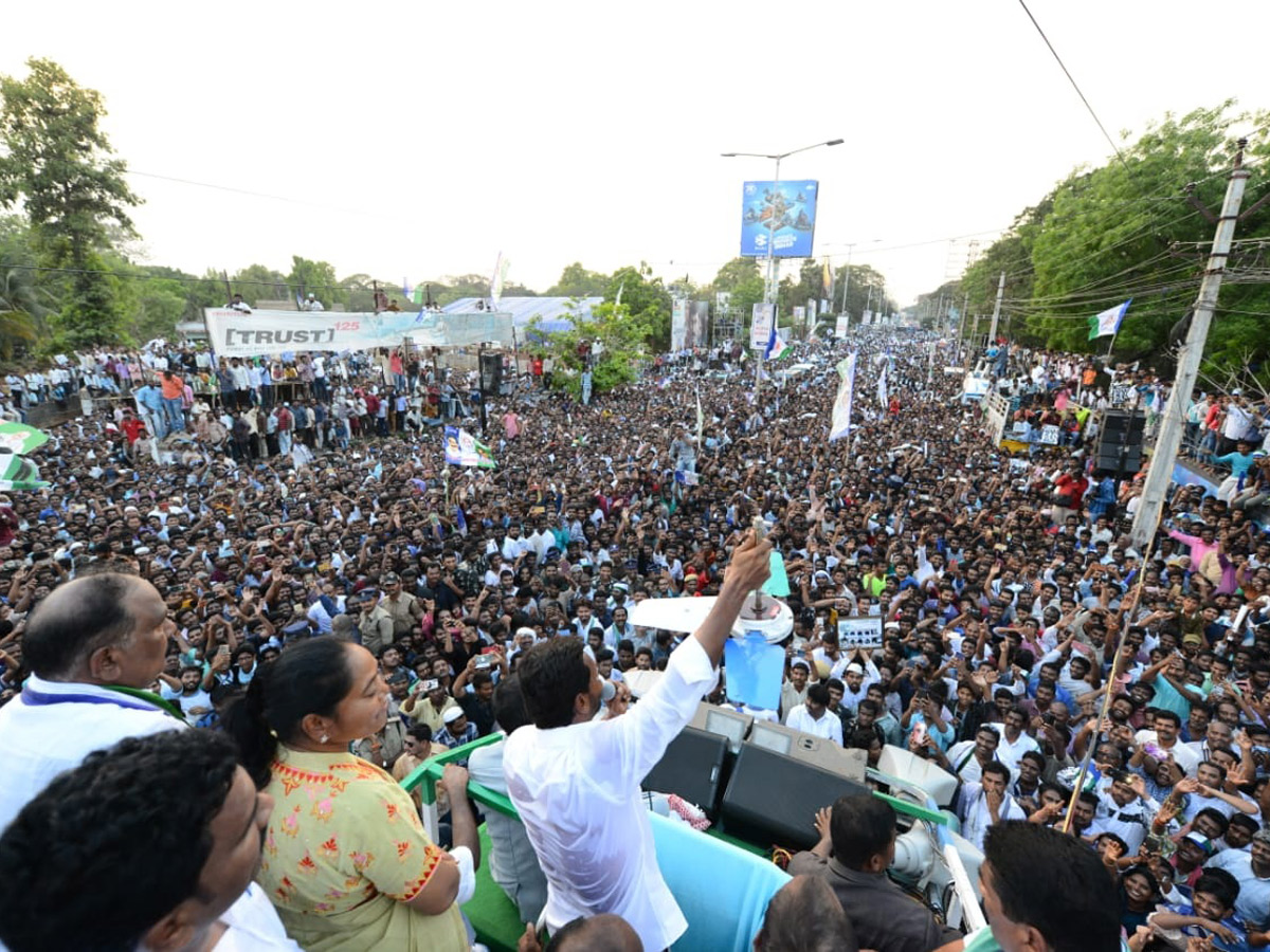 ys jagan election meeting In Guntur Photo Gallery - Sakshi2