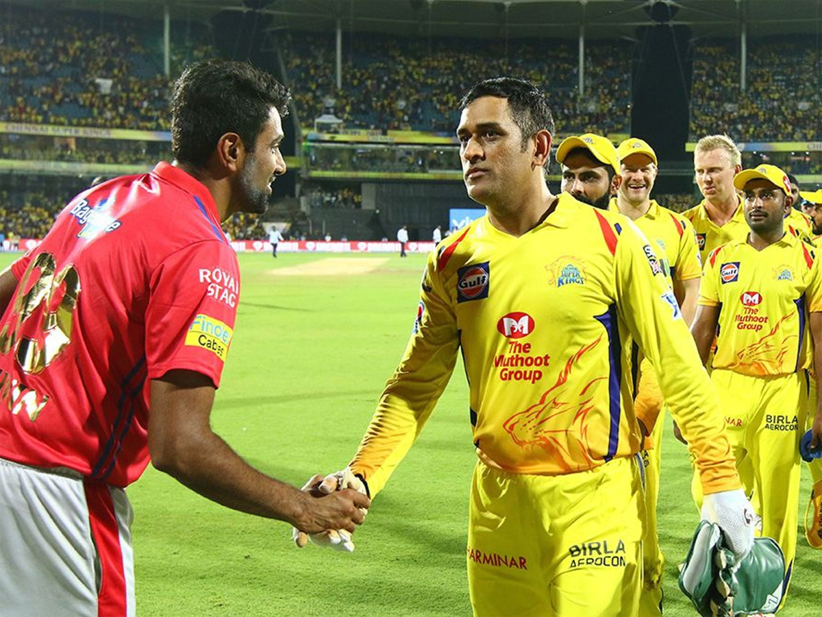 Chennai Super Kings return to winning ways against Kings XI Punjab Photo Gallery - Sakshi1