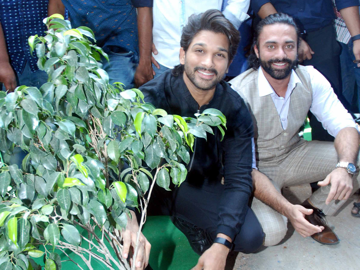 Allu Arjun Launches Navdeep C Space Photo Gallery - Sakshi3