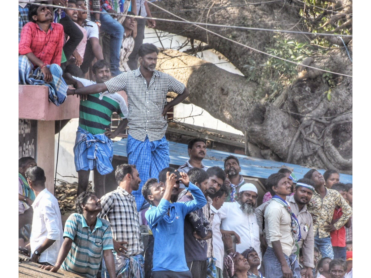 YS vijayamma public meeting at satyavedu photo Gallery - Sakshi9