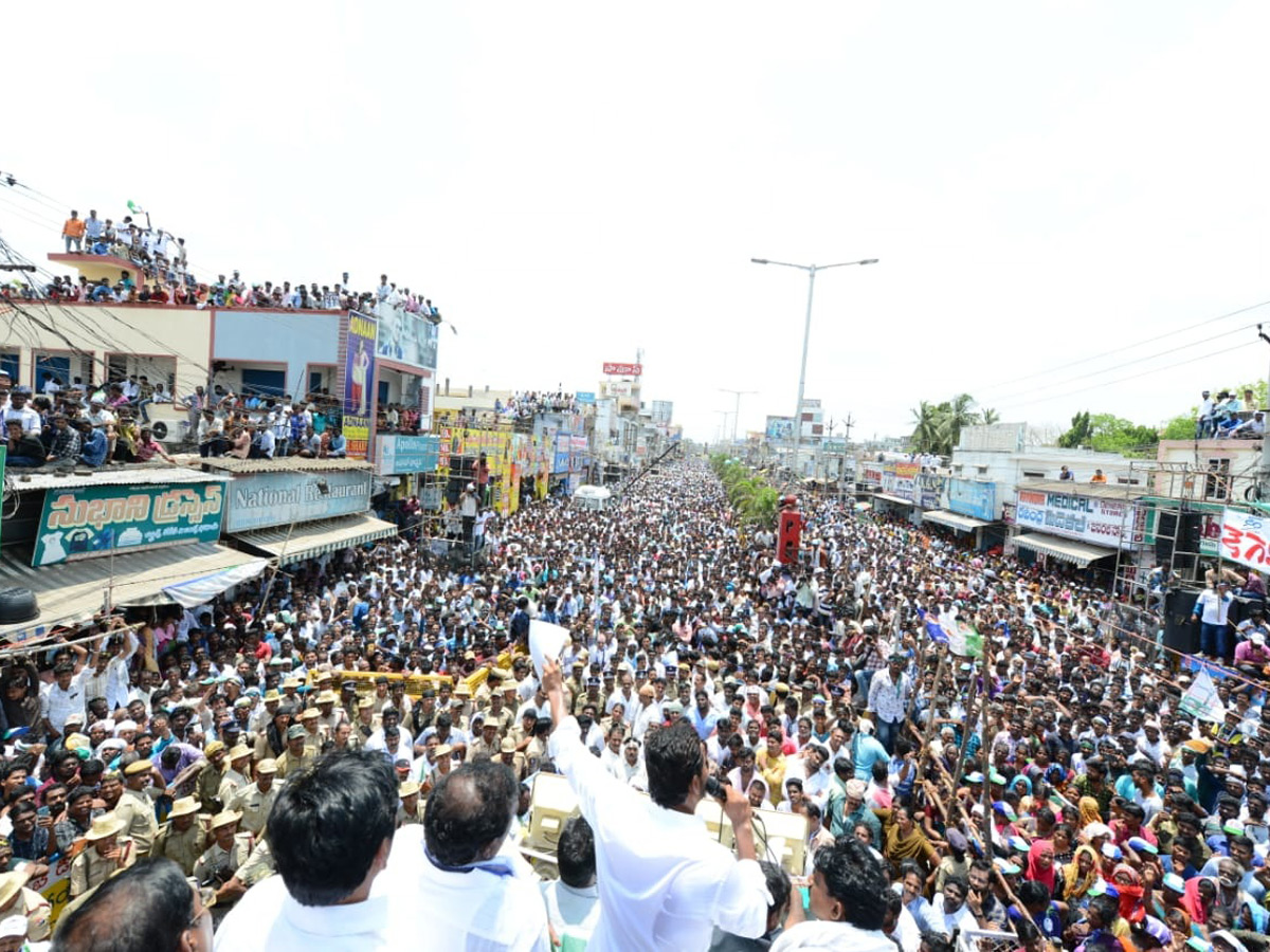 ys jagan election meeting In Machilipatnam Photo Gallery - Sakshi4