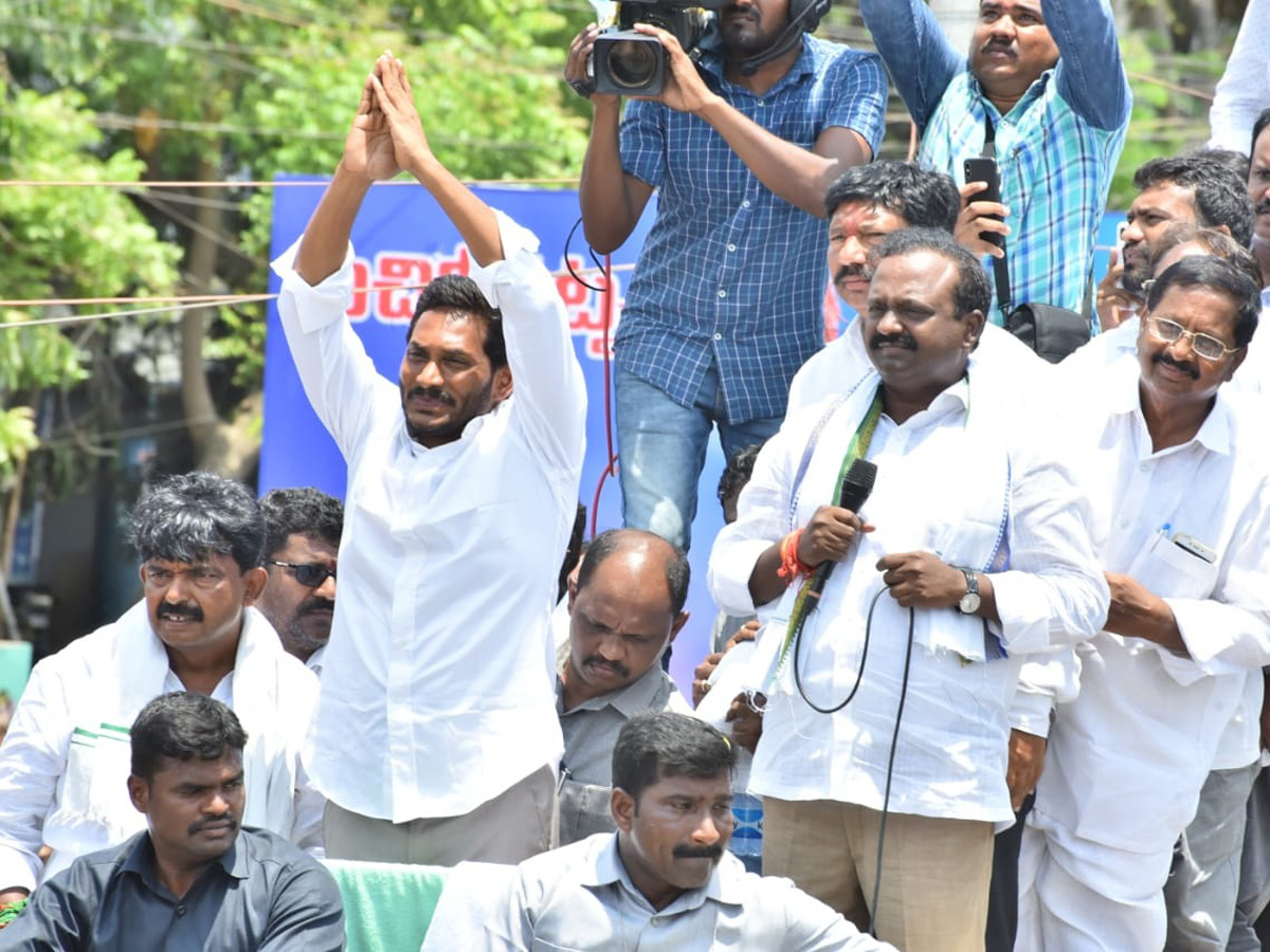 ys jagan election meeting In Machilipatnam Photo Gallery - Sakshi7