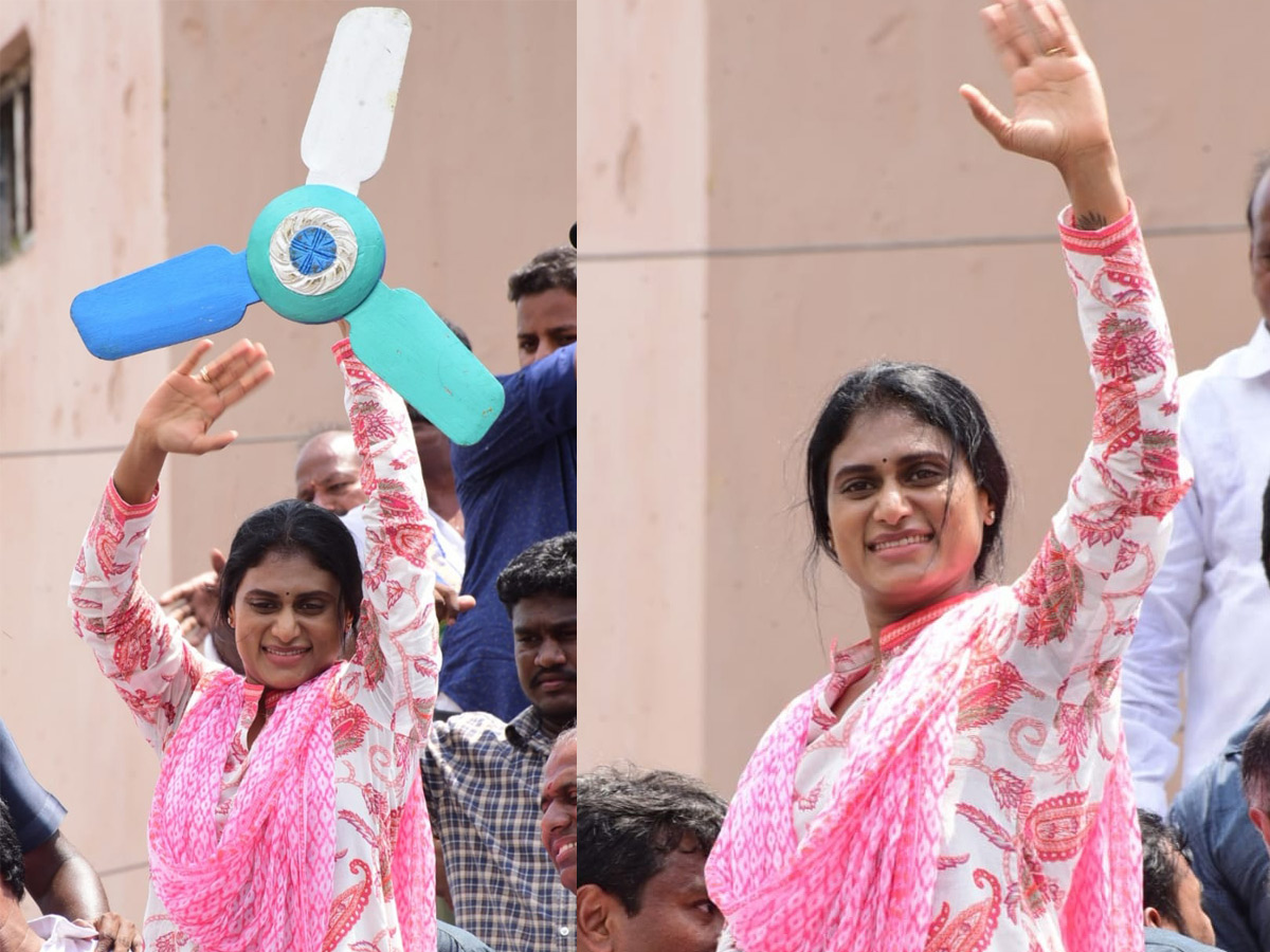 YS Sharmila Speech In Vijayawada Public Meeting Photo Gallery - Sakshi11