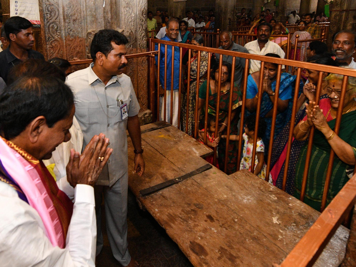 KCR Visit in Tamil Nadu Srirangam temple Photo Gallery - Sakshi4