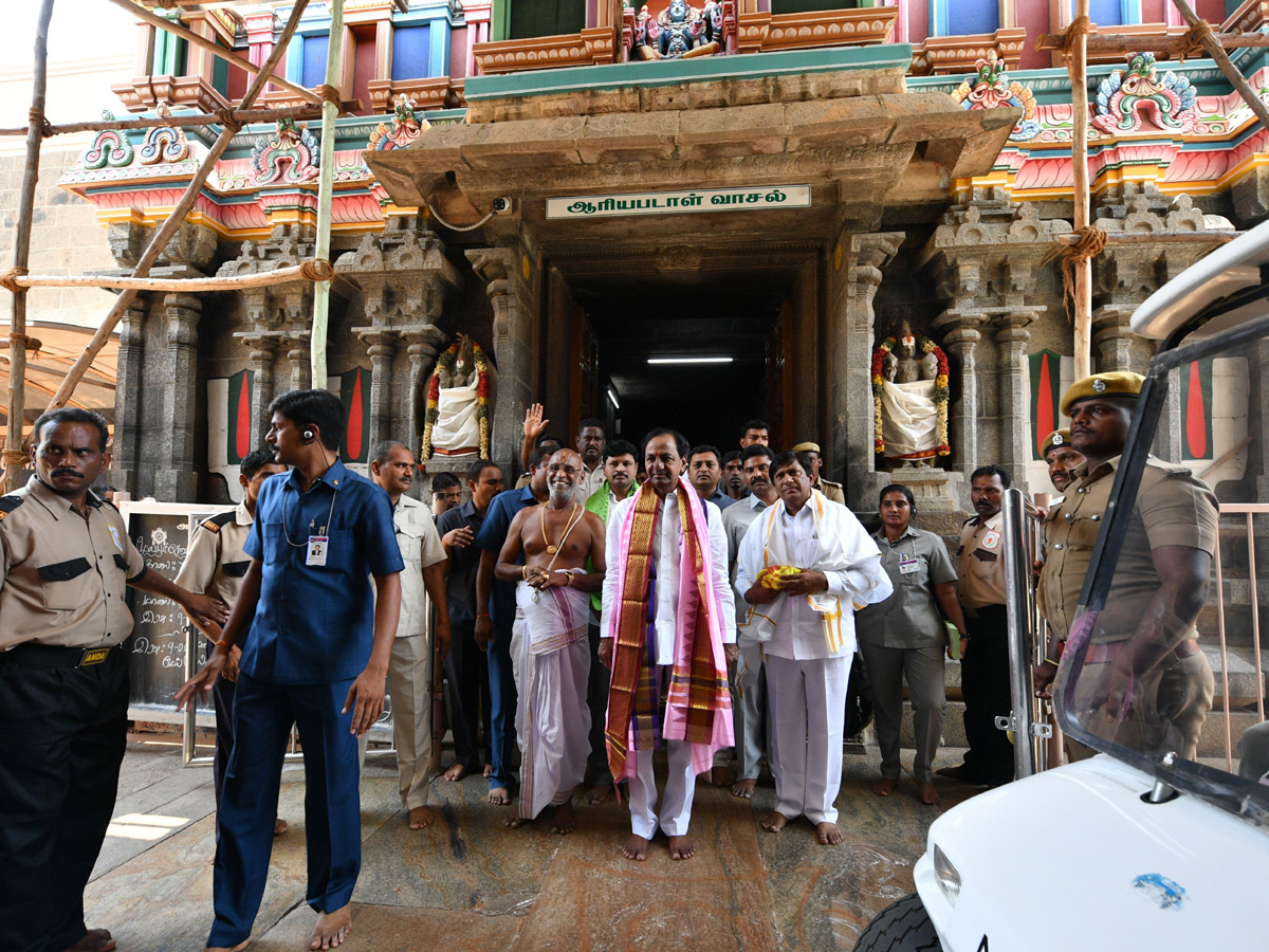 KCR Visit in Tamil Nadu Srirangam temple Photo Gallery - Sakshi7