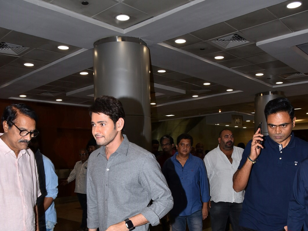 MAHARSHI SUCCESS MEET Photo Gallery - Sakshi10