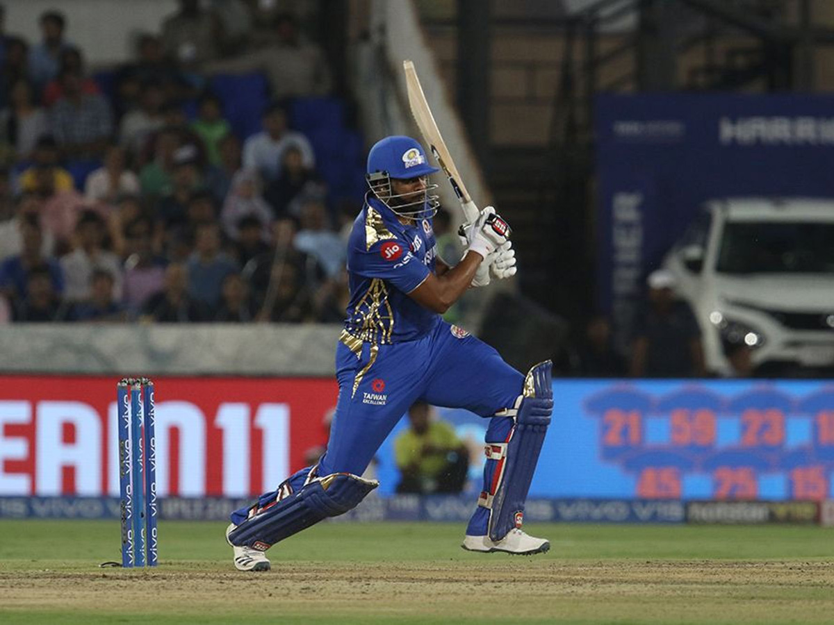 Mumbai Indians beat Chennai Super Kings by 1 run photo Gallery - Sakshi26