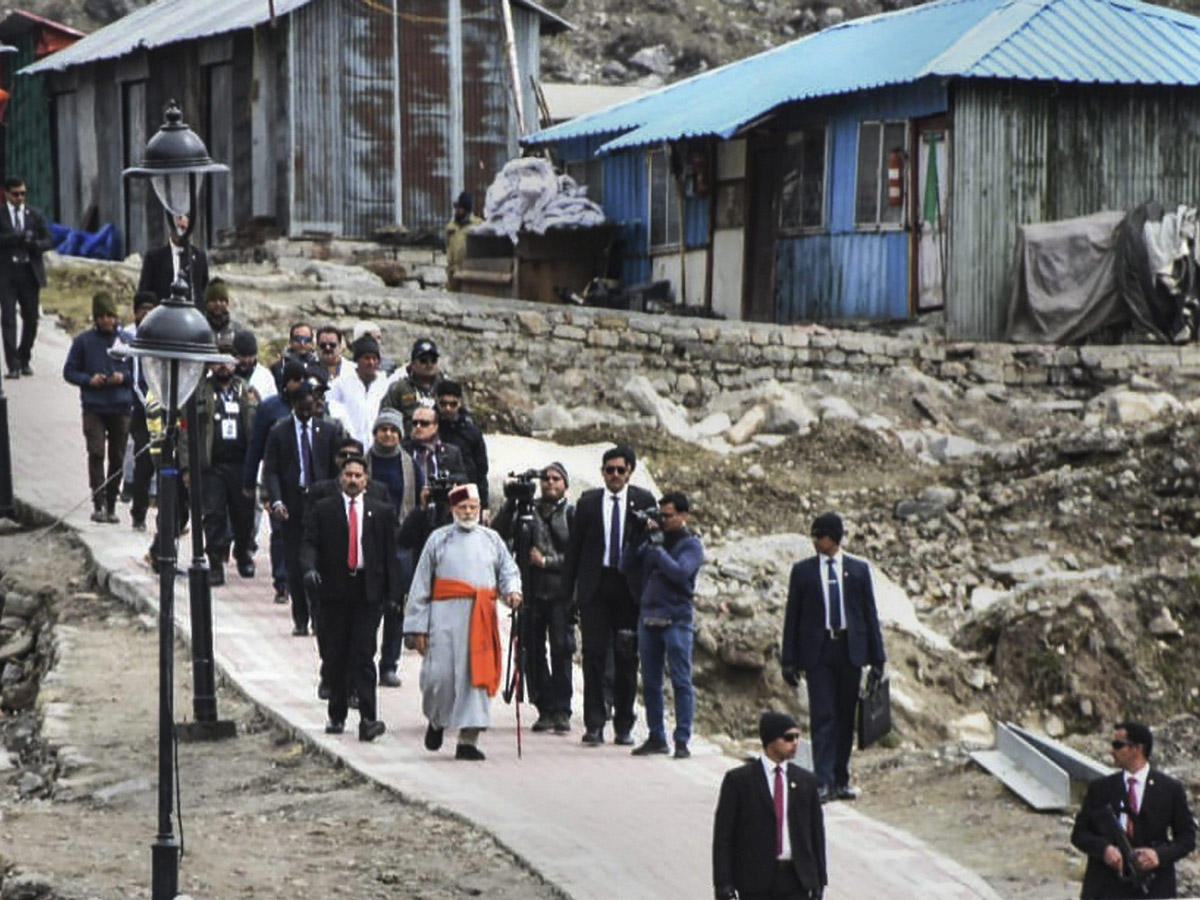 PM Narendra Modi arrives in Kedarnath - Sakshi4