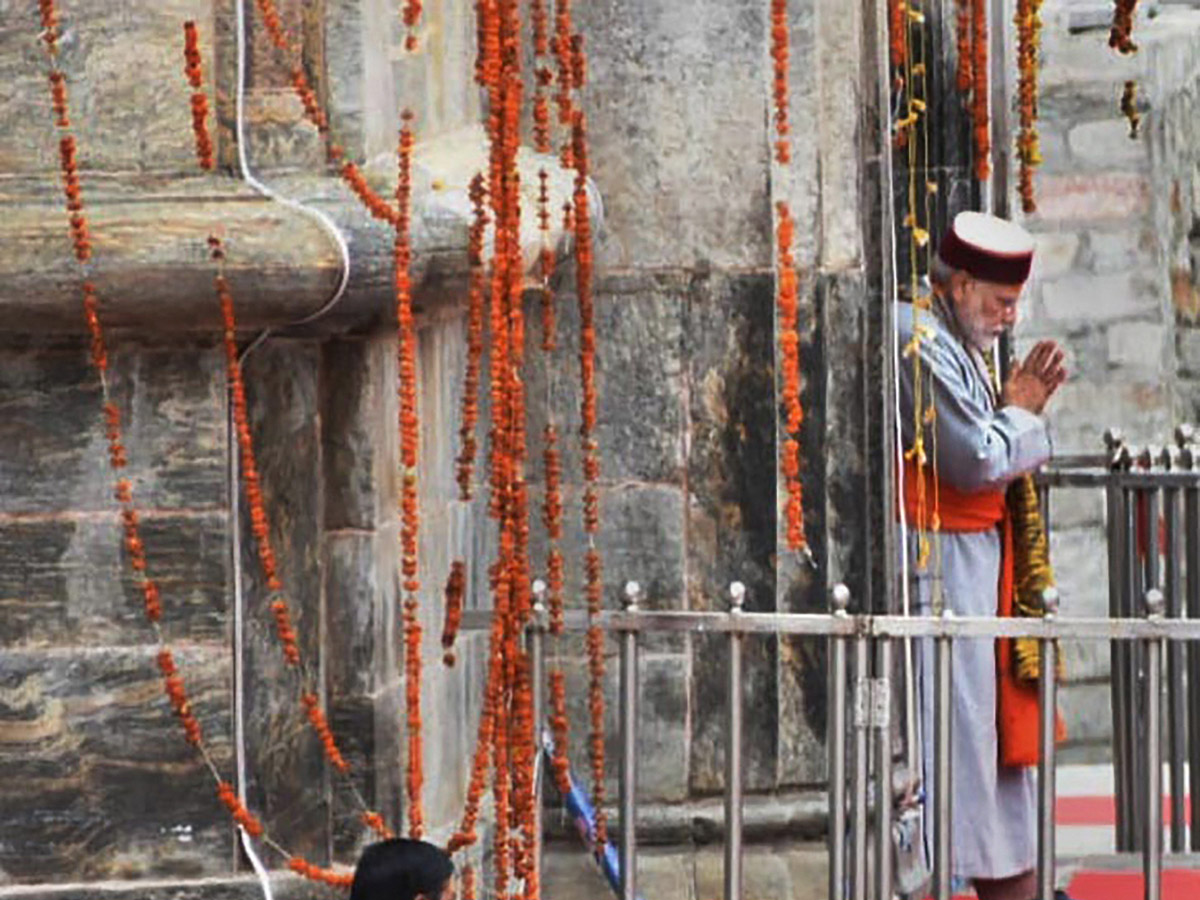 PM Narendra Modi arrives in Kedarnath - Sakshi5