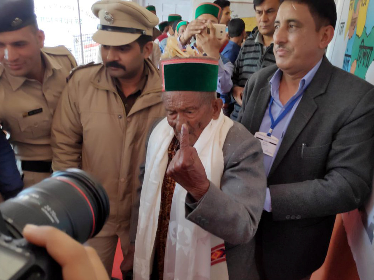 India votes in final phase of Lok Sabha Election Photo Gallery - Sakshi9