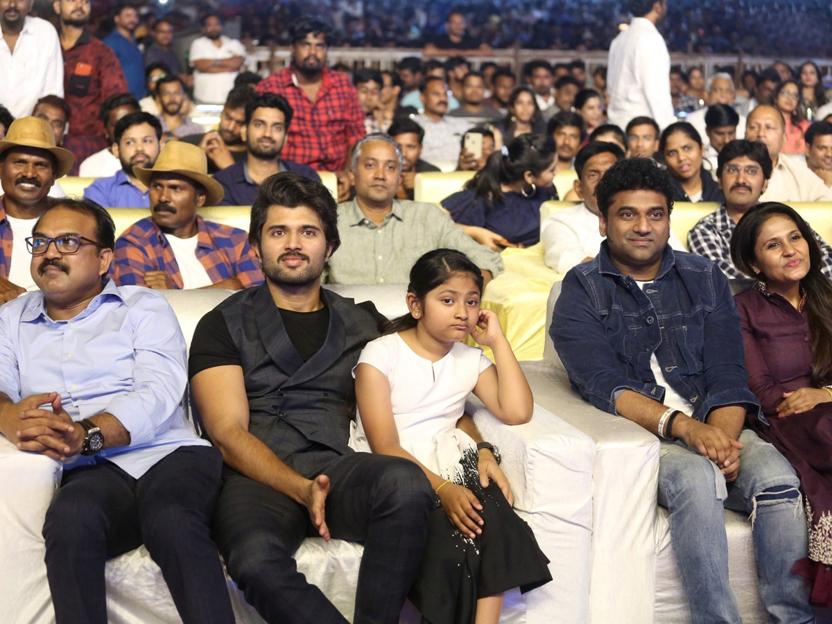 Maharshi pre-release event Photo Gallery - Sakshi16