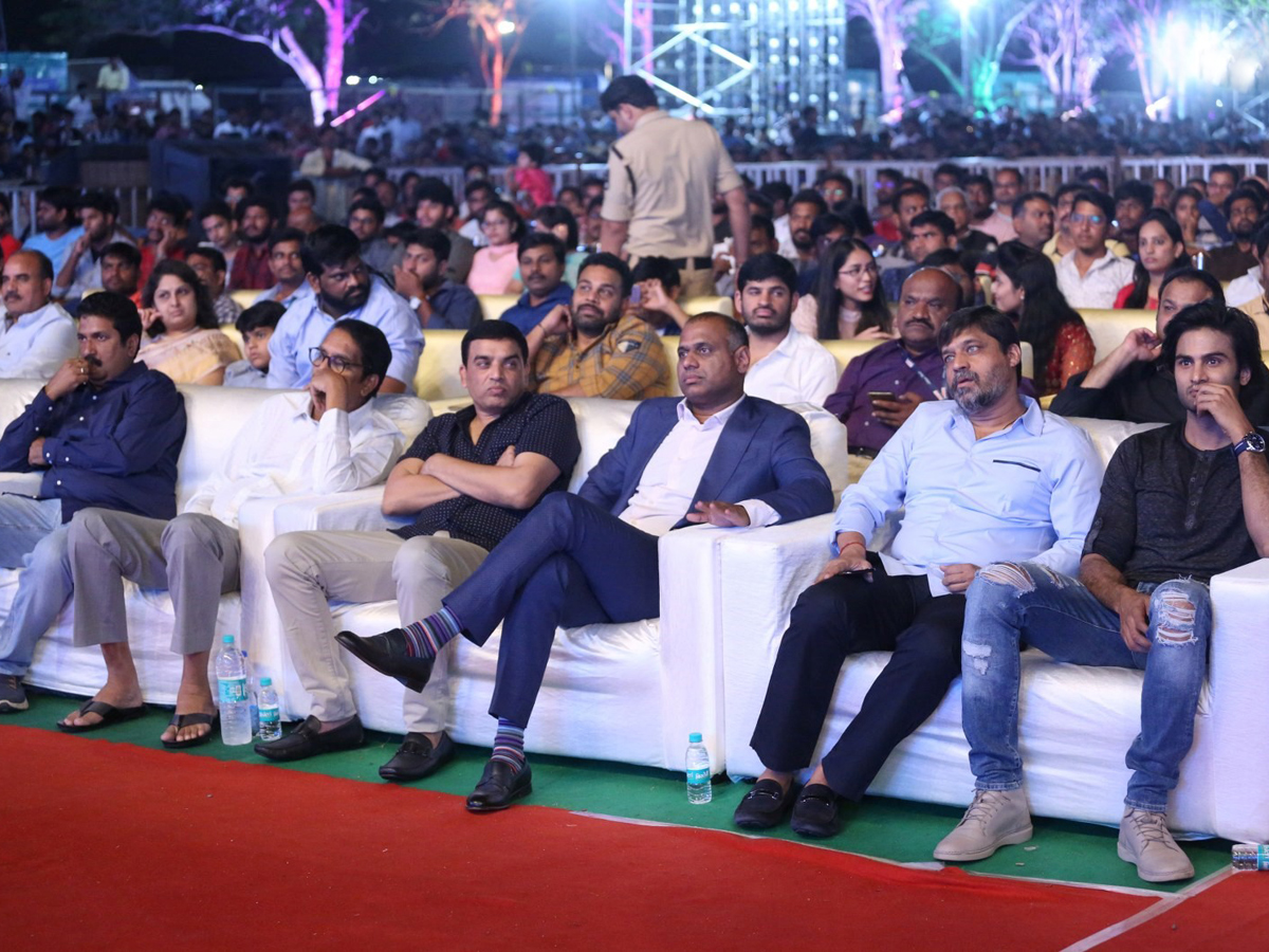 Maharshi pre-release event Photo Gallery - Sakshi20