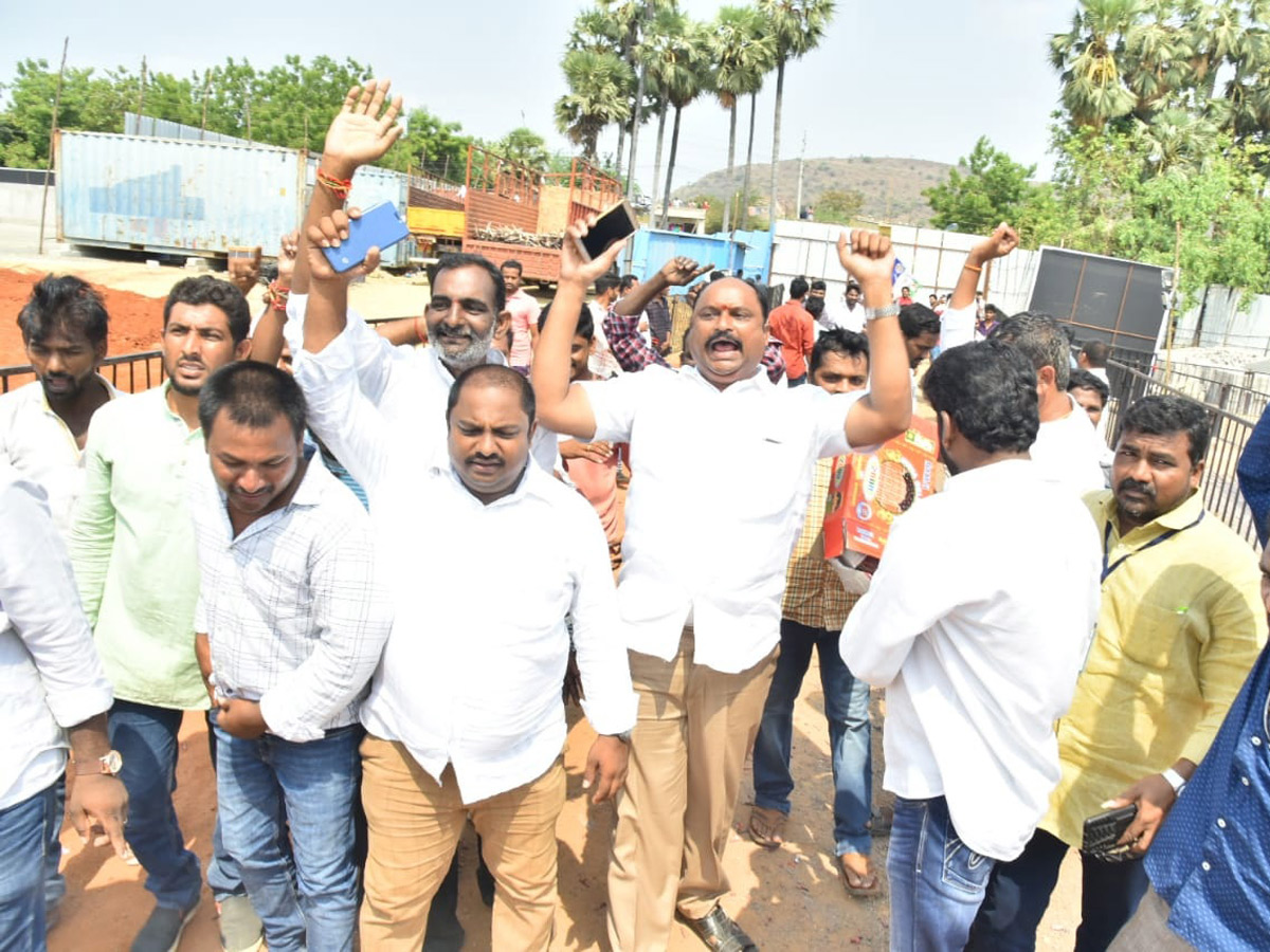 YSRCP Celebration in Ap Elections 2019 - Sakshi4