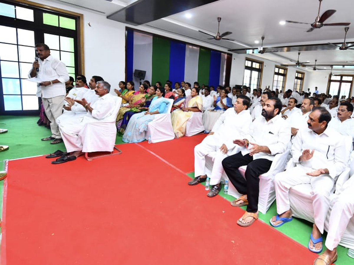 YSRCP MLAs Meeting Ys Jagan Mohan Reddy Camp Office Photo Gallery - Sakshi17