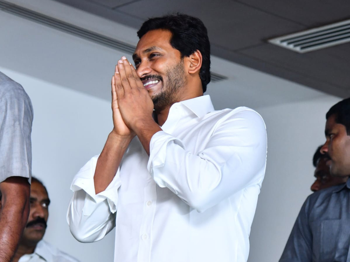 YSRCP MLAs Meeting Ys Jagan Mohan Reddy Camp Office Photo Gallery - Sakshi4