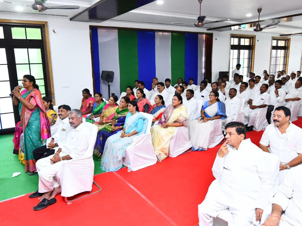 YSRCP MLAs Meeting Ys Jagan Mohan Reddy Camp Office Photo Gallery - Sakshi7