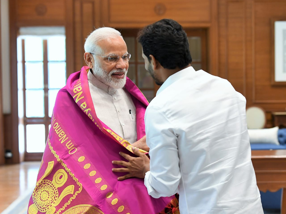 YS Jaganmohan Reddy meets PM Narendra Modi Photo Gallery - Sakshi1