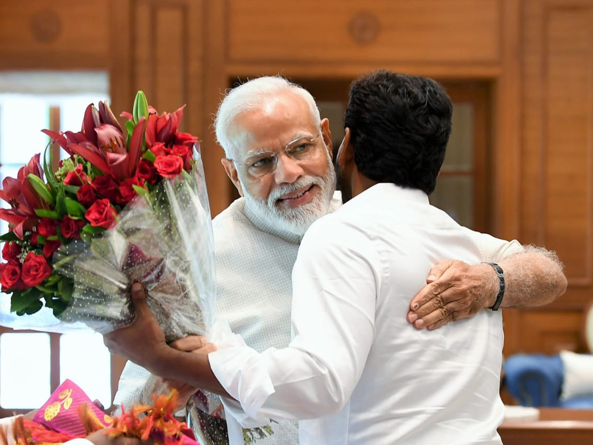 YS Jaganmohan Reddy meets PM Narendra Modi Photo Gallery - Sakshi3