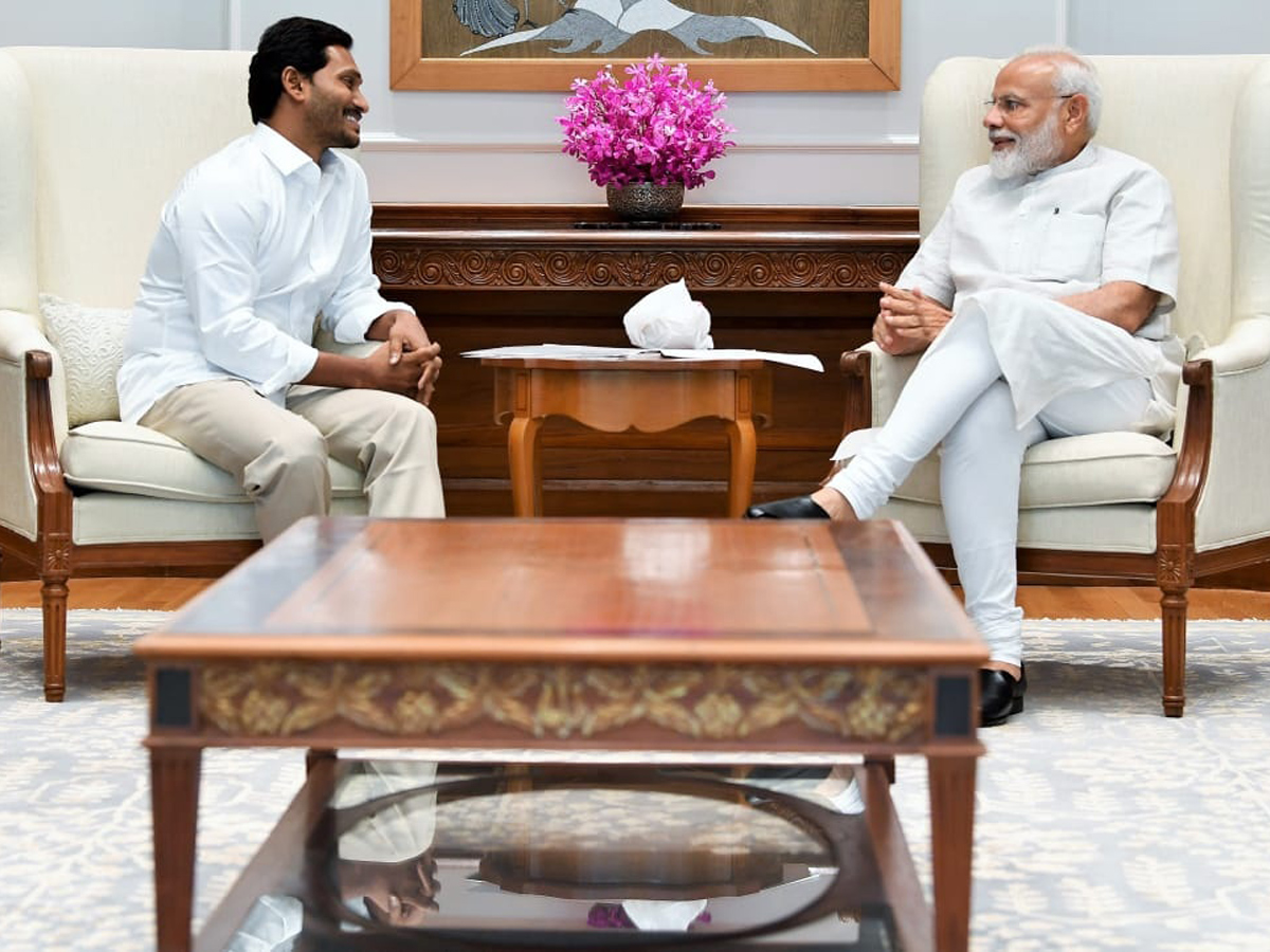 YS Jaganmohan Reddy meets PM Narendra Modi Photo Gallery - Sakshi4