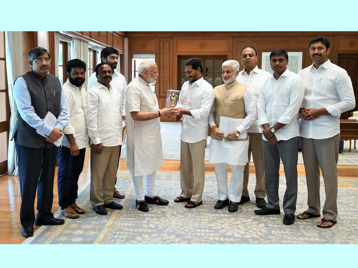 YS Jaganmohan Reddy meets PM Narendra Modi Photo Gallery - Sakshi6