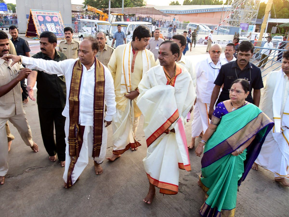 CM KCR To Visit Tirumala Photo Gallery - Sakshi10