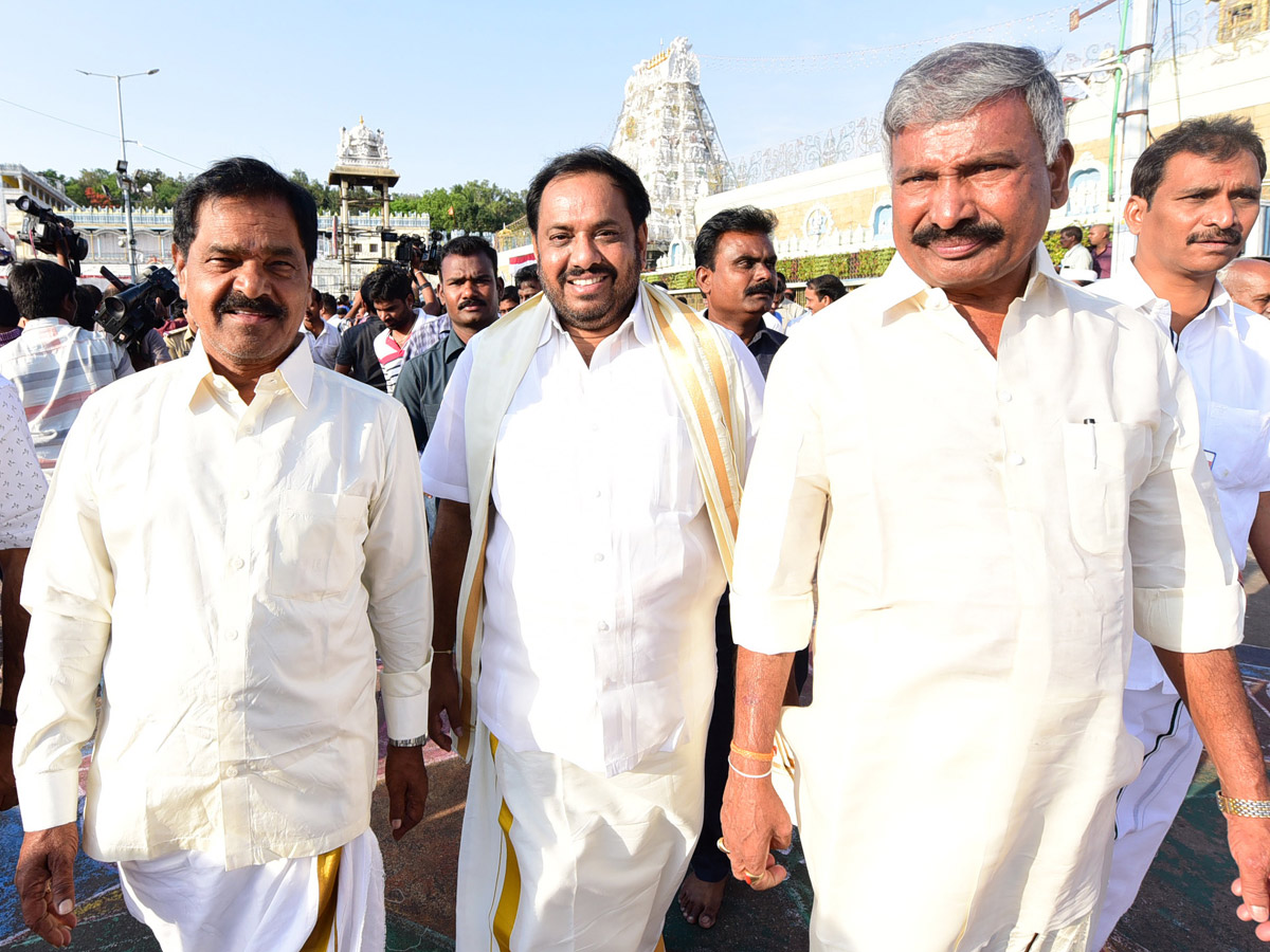 CM KCR To Visit Tirumala Photo Gallery - Sakshi8