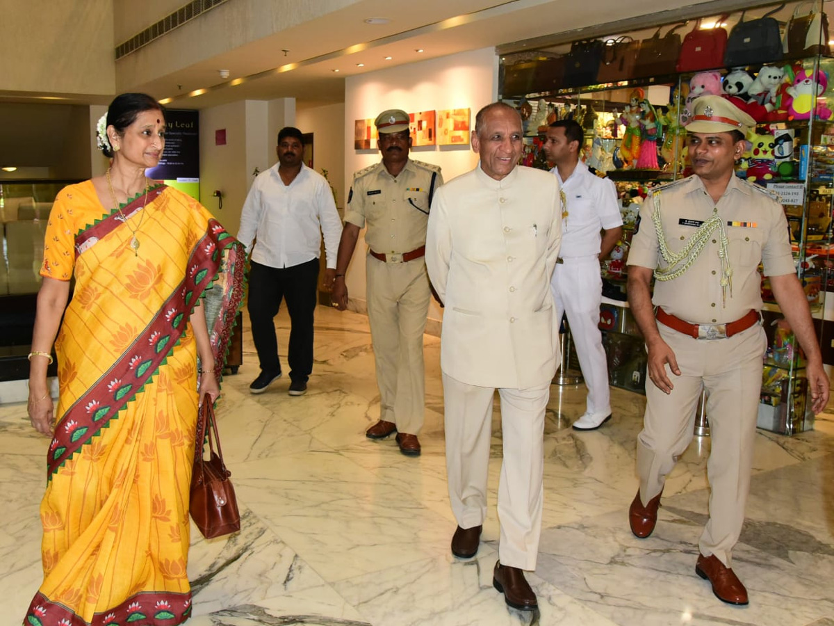 YS Jagan Mohan Reddy swearing-in ceremony Photo Gallery - Sakshi6