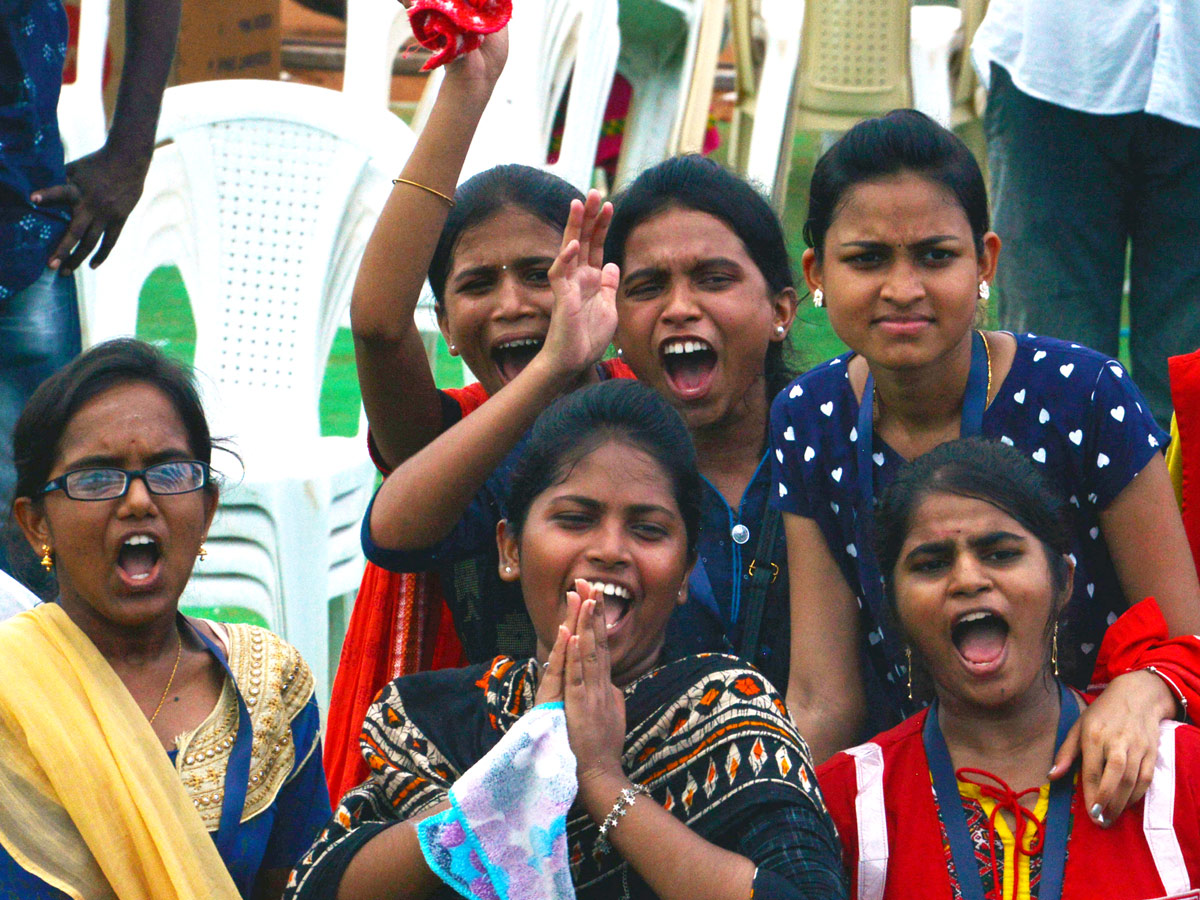 ys jagan mohan reddy fans swearing ceremony photo gallery - Sakshi1