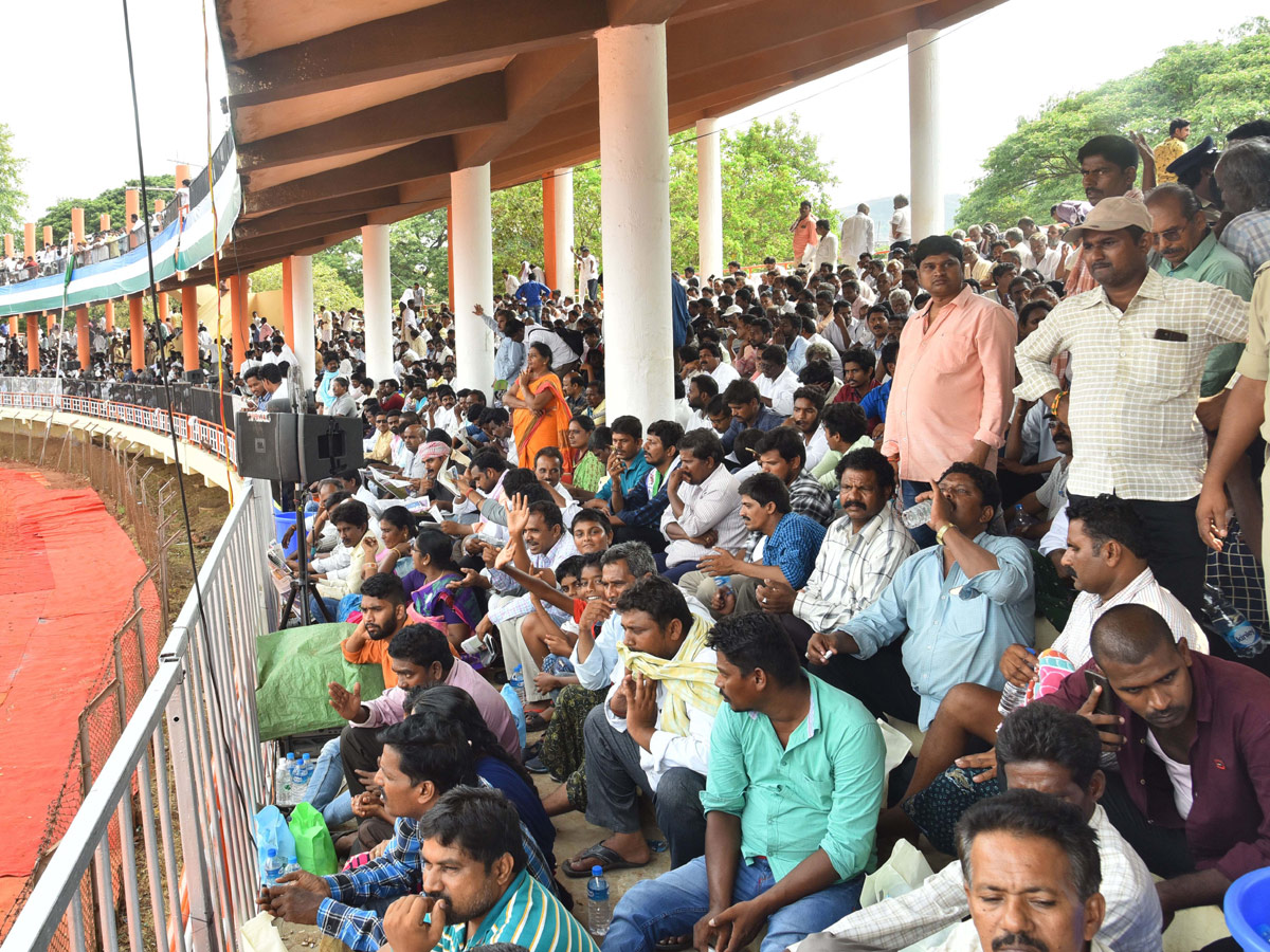 ys jagan mohan reddy fans swearing ceremony photo gallery - Sakshi10