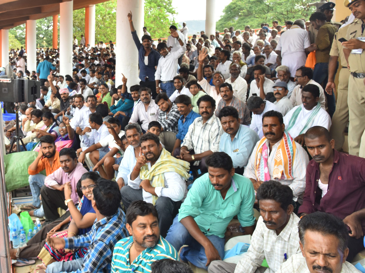 ys jagan mohan reddy fans swearing ceremony photo gallery - Sakshi11