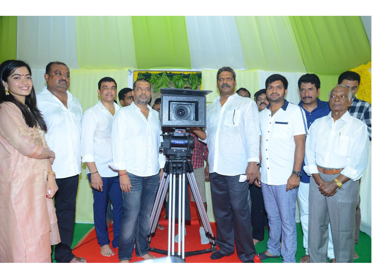 mahesh babu new movie opening Photo Gallery - Sakshi3