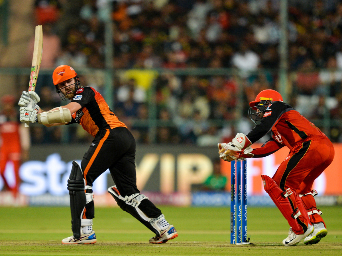  Royal Challengers beat sunrisers Photo Gallery - Sakshi16