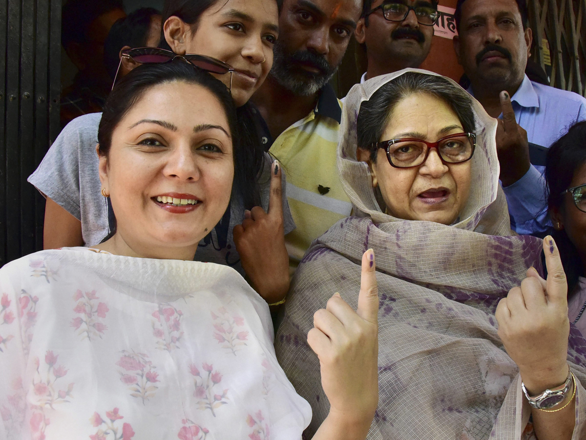 Lok Sabha elections 2019 phase 5 Photo Gallery  - Sakshi5