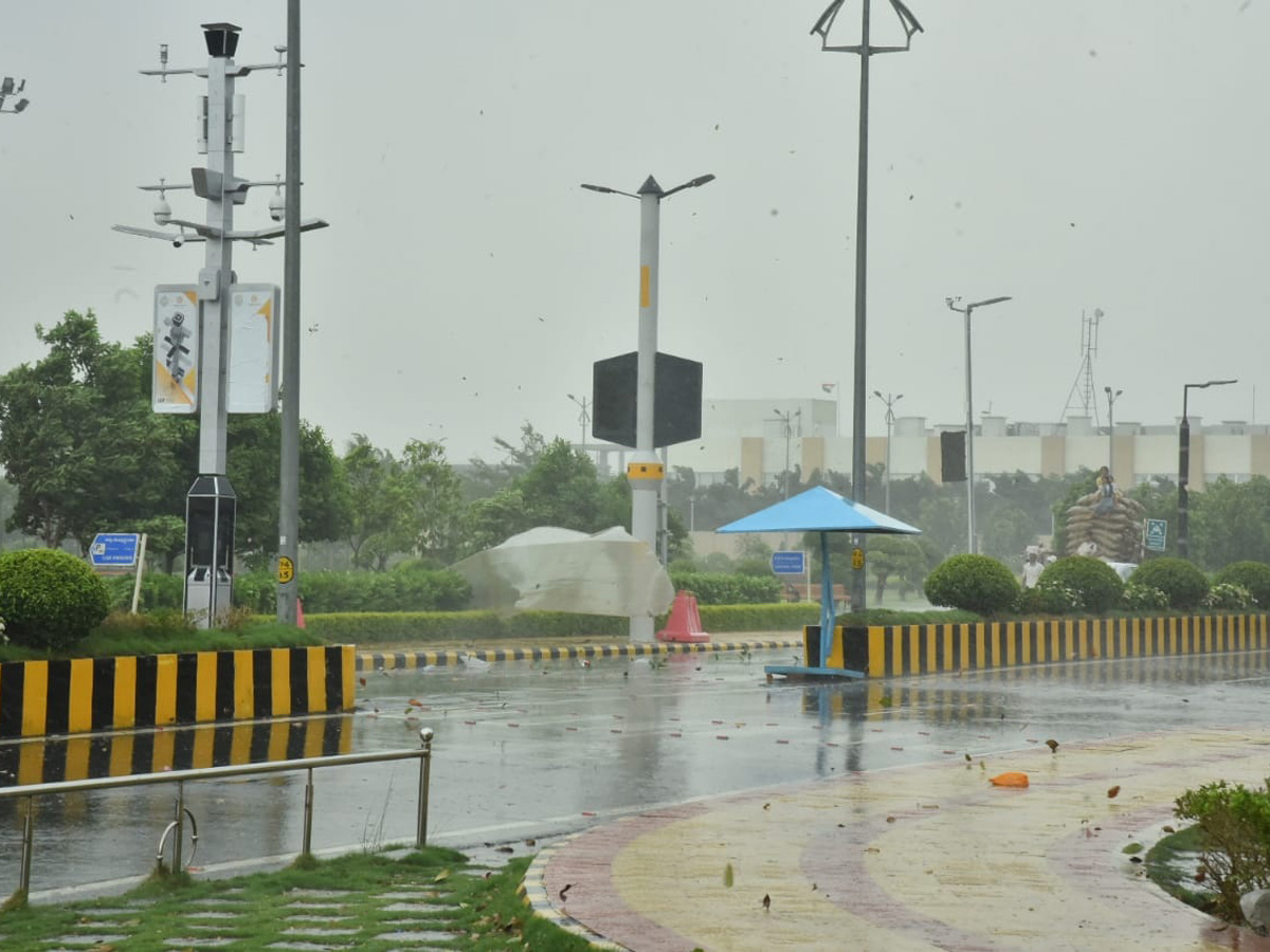 Heavy Air And Rain At AP Capital  - Sakshi3