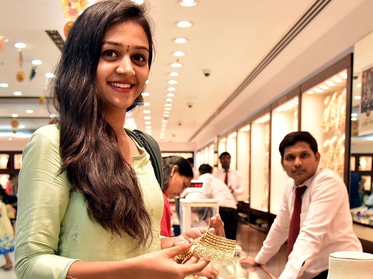 Akshaya Tritiya Shopping in Hyderabad Photo Gallery - Sakshi19