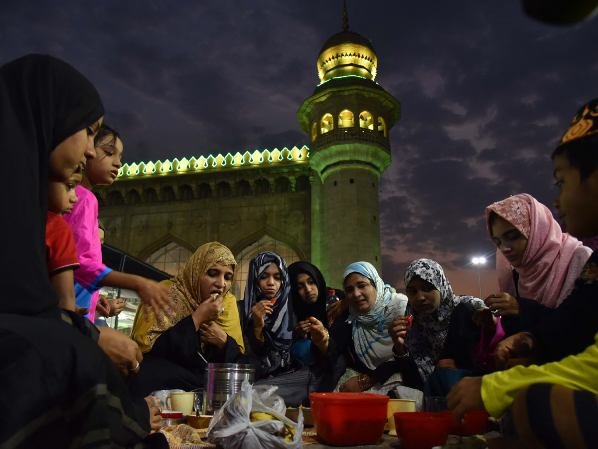 Ramzan Celebrations Start In Hyderabad Photo Gallery - Sakshi16